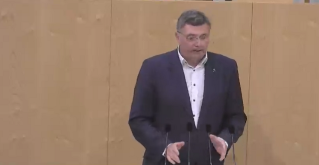 Jörg Leichtfried attackierte die ÖVP scharf. | Foto: parlament.gv.at