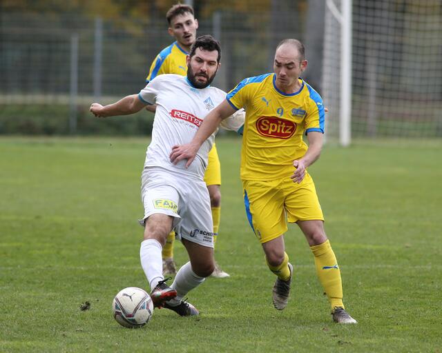 Schwanenstadt setzte sich in Attnang mit 2:0 durch. | Foto: Helmut Klein