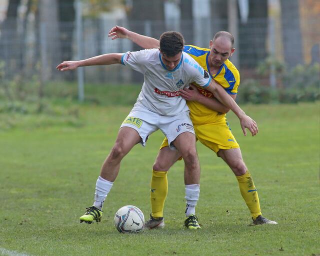 FC Attnang – SC Schwanenstadt 08 0:2 | Foto: Helmut Klein