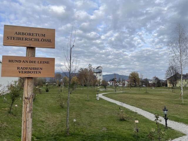 Der Park ist bereits beschildert und begehbar. | Foto: Verderber