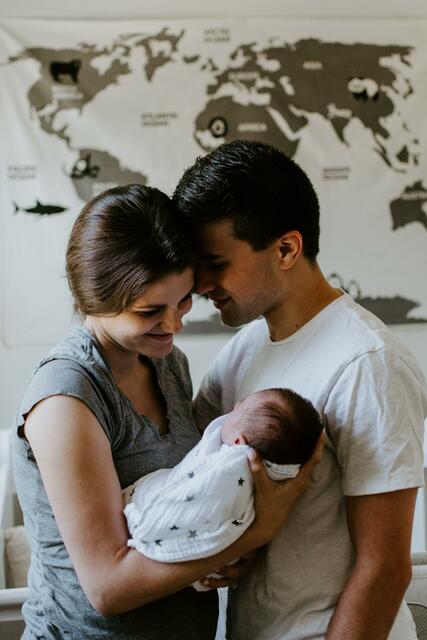 FABO bietet junge Eltern viel Unterstützung bei Fragen und Unsicherheiten rund um ihr Baby. | Foto: unsplash