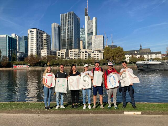 Etliche Freunde feuerten Mühringer in Frankfurt an. | Foto: Mühringer