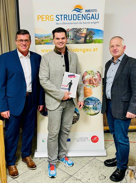 Leader-Geschäftsführer Manfred Hinterdorfer, RIS-CEO Michael Kölbl, Leader-Obmann Nationalrat Bürgermeister Nikolaus Prinz. | Foto: Leader-Region Perg-Strudengau