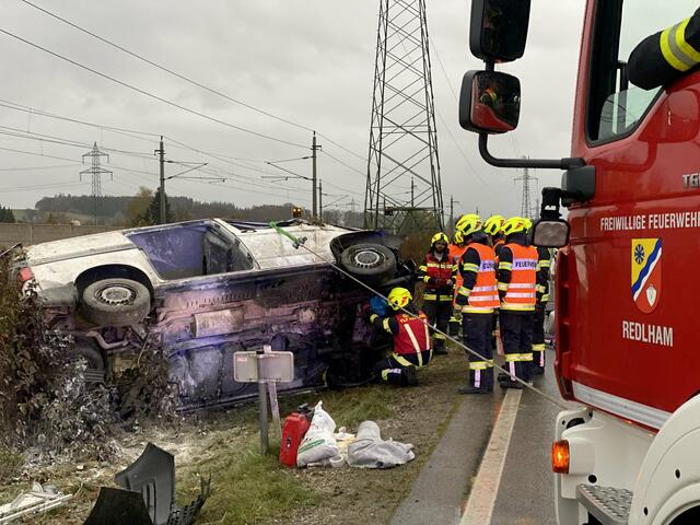 Die FF Redlham stand mit 19 Mann im Einsatz. | Foto: Feuerwehr Redlham