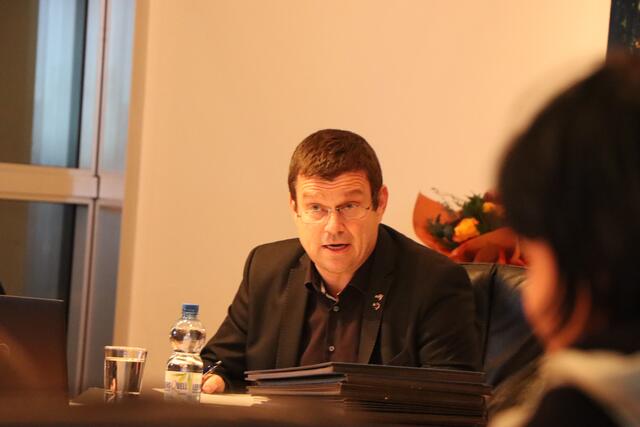 Nicht ausbezahlte Corona-Hilfen: Vizebgm. und Venet-Aufsichtsratsvorsitzender Thomas Hittler erneuerte seine Kritik und Unverständnis.  | Foto: Othmar Kolp