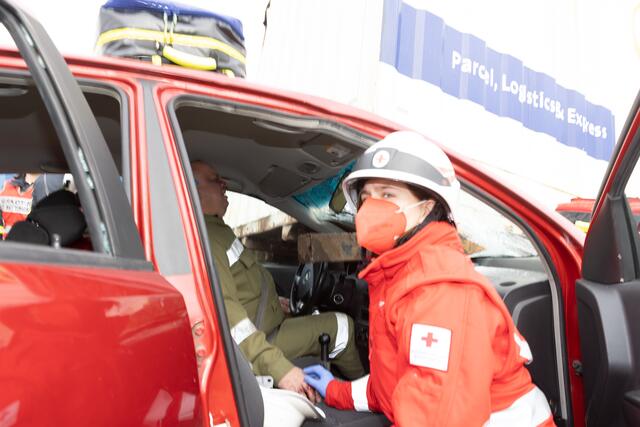 Betreuung des Verunfallten | Foto: Erwin Leimlehner