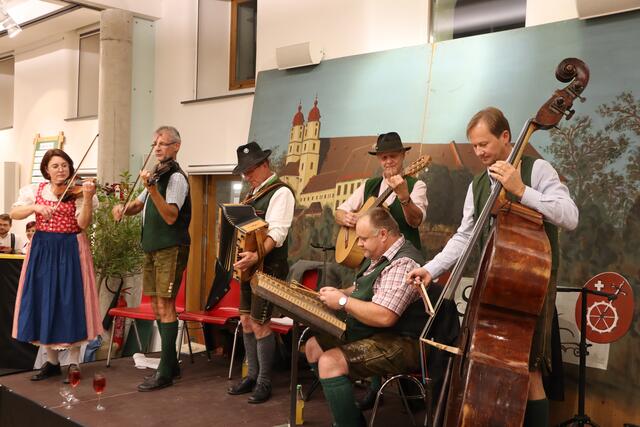 Die Liebochtaler Tanzgeiger in ihrem Element