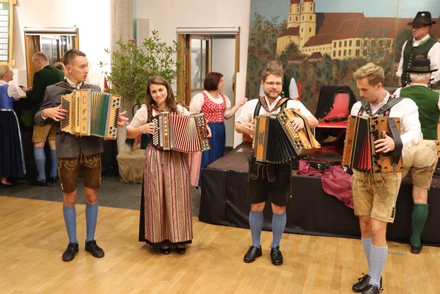 Ein Quartett der Volksharmoniker im Einsatz