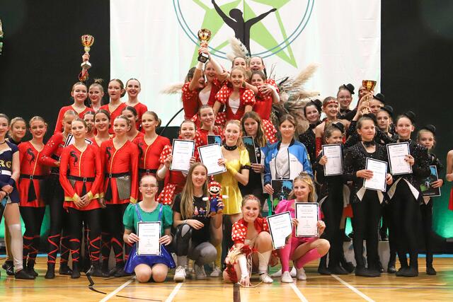 Bei den Girls-Formationen konnten die Crazy Angels ganz knapp den Sieg holen. Nur 0,4 Punkte dahinter die Formation Timeless aus Weiz.