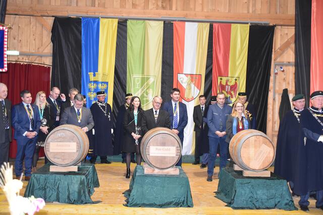 Die "Amicitia" taufte Ludwig Schleritzko, den "Rot-Gold" Hans Niessl, die "Sanitas" Ulrike Königsberger-Ludwig | Foto: F. Leutgeb