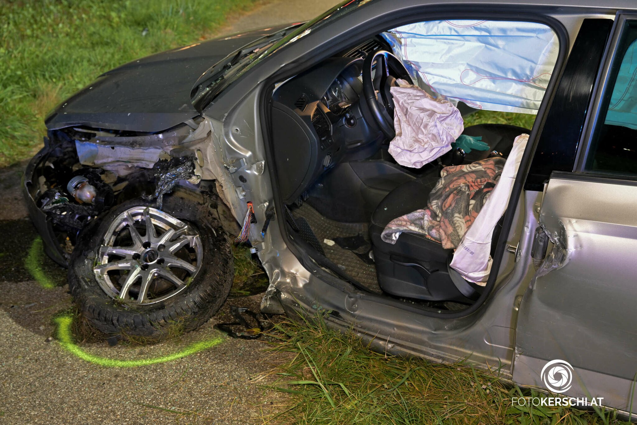 In Ansfelden: Zwei Verletzte nach Streifkollision auf der B139 - Linz-Land