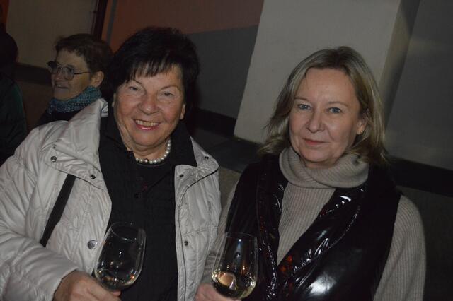 Johanna Blazej und Iris Wetschko | Foto: Christopher Polesnig 