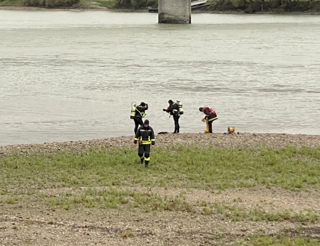 Feuerwehr suchte die Donau bis  Spitz intensiv nach der vermissten Person ab. | Foto: FF Melk