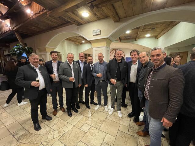 Ein Stelldichein gaben sich zahlreiche Bürgermeister aus der Region - immerhin kamen viele ausgezeichnete Lehrlinge aus den Kommunen.