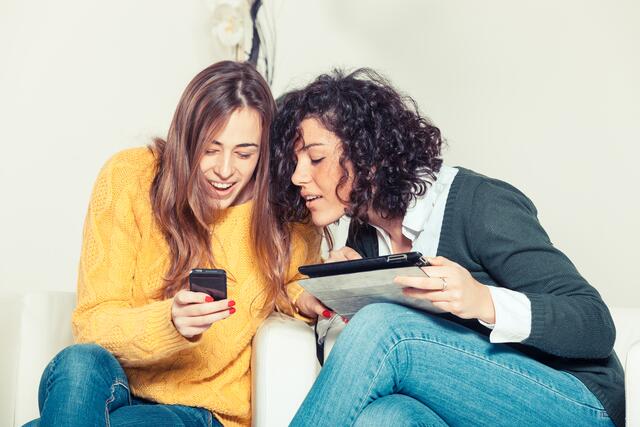 Wie erleben Mädchen und junge Frauen die sozialen Medien. In einer Umfrage mit über 400 Teilnehmerinnen hat das Frauengesundheitszentrum Graz nachgefragt. Die Ergebnisse sollen in die Konzeption von Workshops fließen. | Foto: panthermedia/william87