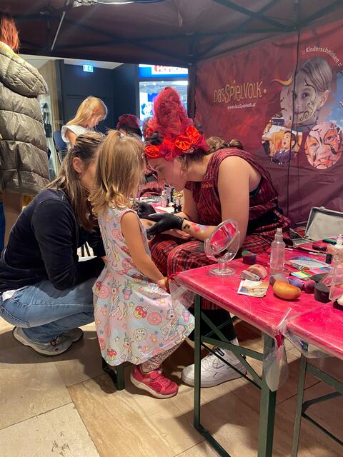 Airbrush-Schminken, Luftballonmodellieren und vieles mehr ist immer ein Renner! | Foto: CYTA