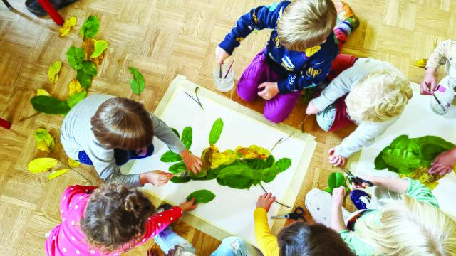 Von Malen über musikalisch-rhythmische Förderung bis hin zur Sprachförderung: Die elternverwaltete Kindergruppe Dideldum bietet eine Betreuung mit Naturnähe. | Foto: Dideldum