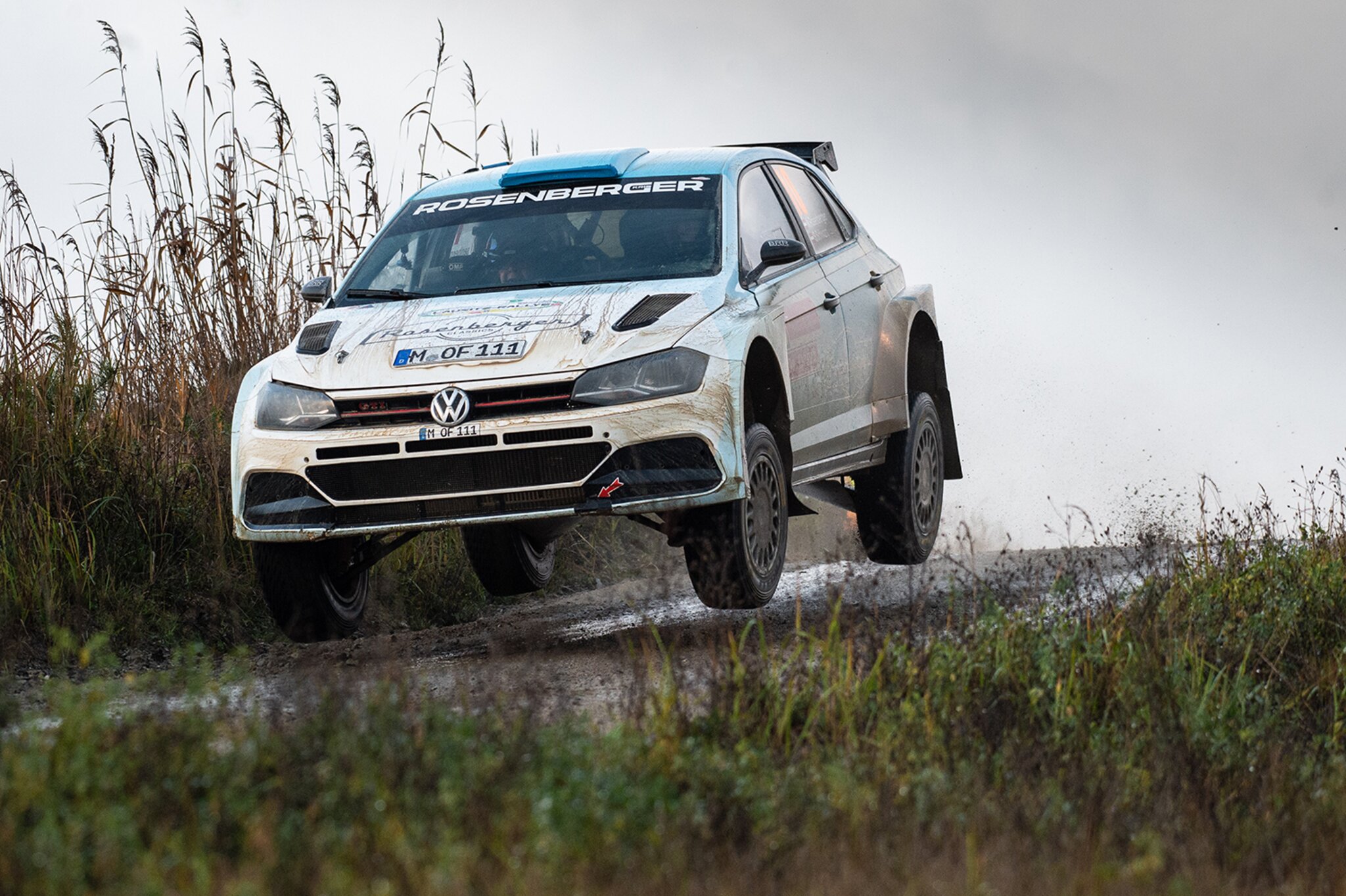 Lausitz Rallye "Rasender Wirt" navigierte durch den Schlamm Kirchdorf