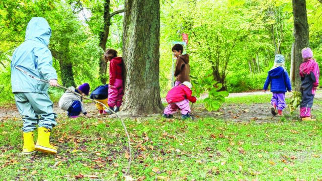 Kindergruppe Dideldum: Mitten im Grünen wird den Kleinen eine kreative und pädagogisch wertvolle Betreuung geboten, bei der die Eltern mitbestimmen.  | Foto: Dideldum
