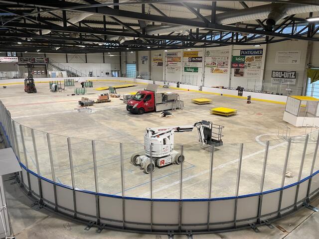 Die Ossiacher See Halle ist nicht nur Heimstätte des ESC SoccerZone Steindorf, sondern auch Anlaufstelle für alle Hobby-Eissportler. | Foto: MeinBezirk.at