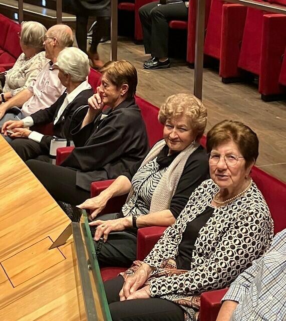Neckenmarkt: Senioren genossen Konzert im Musik Theater Wien ...