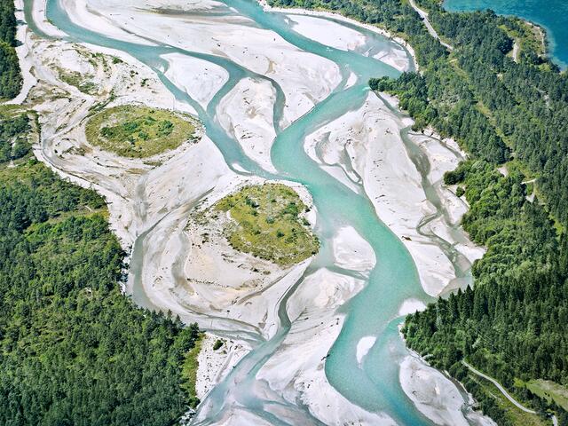 Studierende, deren Diplom- oder Masterarbeit sich zum Beispiel mit dem Naturpark Tiroler Lech beschäftigt, können einen Förderantrag stellen. | Foto: Ewald Neffe