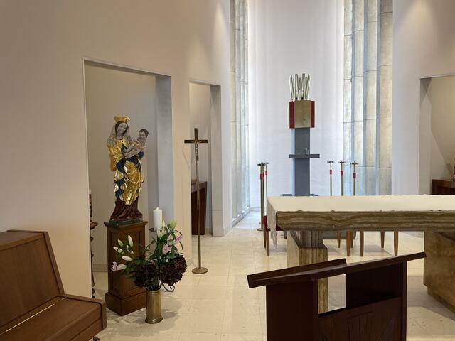 Die Kapelle im 6. Stock des ehemaligen Priesterwohnhauses blieb erhalten. | Foto: Hannah Maier