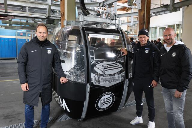 Thomas Tebbich, Sturm-Kapitän Stefan Hierländer und Trainer Christian Ilzer am Schöckl. | Foto: GEPA
