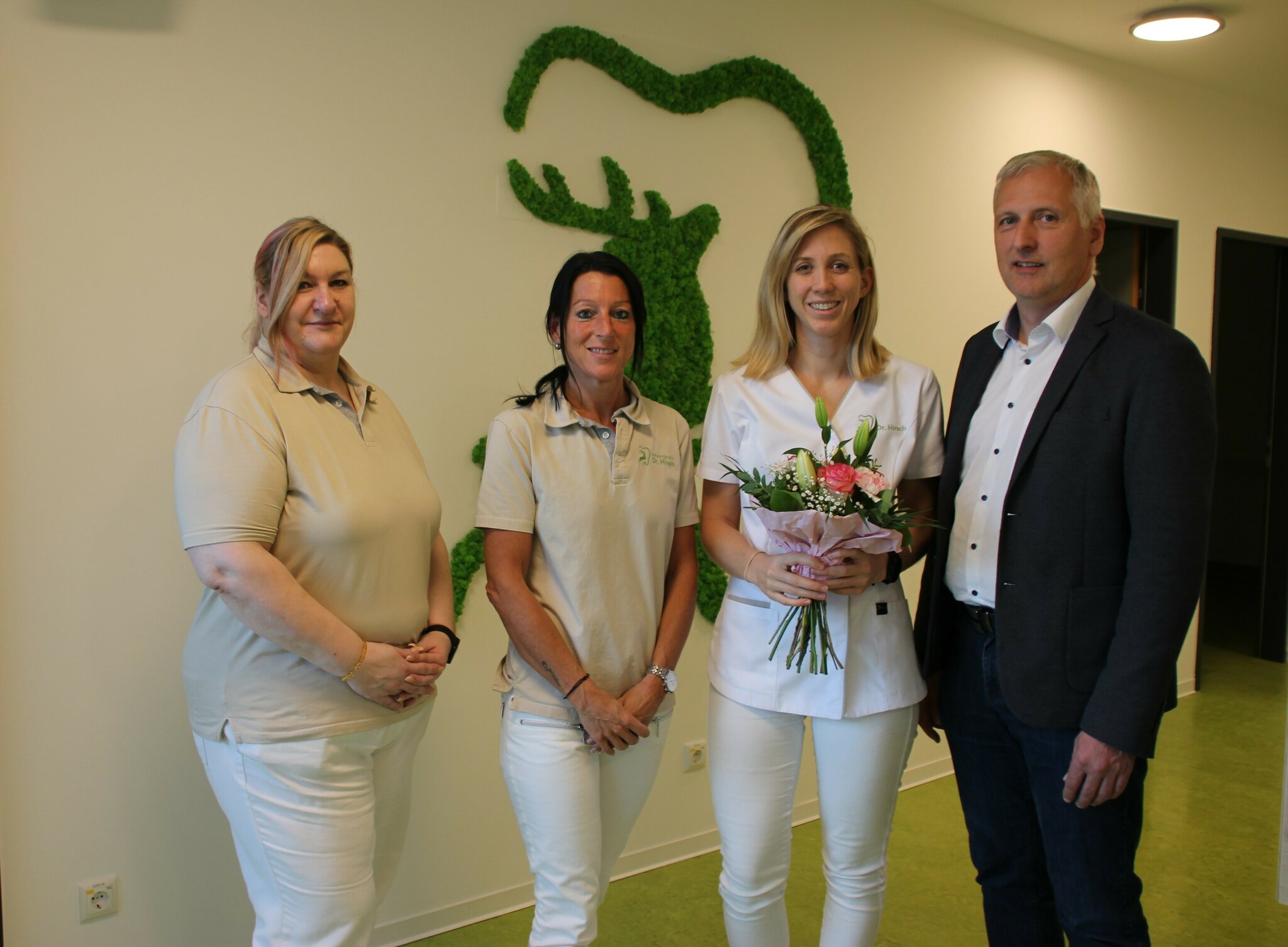 Vivian Hirsch NeuEröffnung der Zahnarztpraxis Rastenfeld Krems