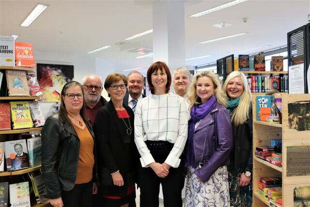 Waltraud Offenbacher, Ingrid Baumhackl, Birgit Lackner, Alexandra Nagl, Ulrike Einwallner (alle 1.Reihe), Hans Neuhold, Werner Offenbacher und Karl Penz. | Foto: Edith Ertl