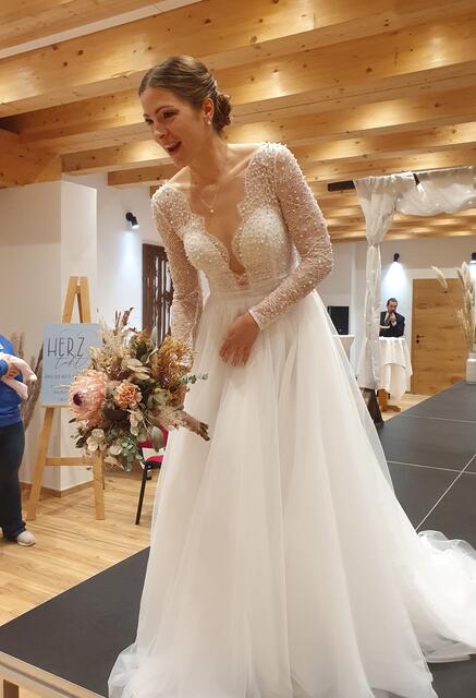 Ein Gefühl wie auf einer echten Hochzeit, sogar der Brautstrauß wurde geworfen. Und gefangen. | Foto: Erika Kollmann-Till 