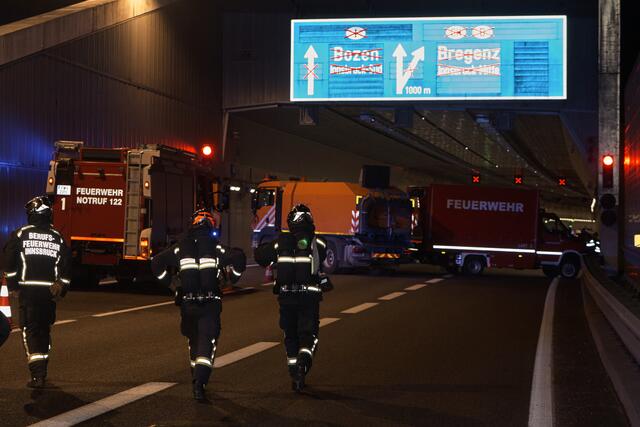 Eine Tunnelröhre wurde für die Übung gesperrt. | Foto: zeitungsfoto.at