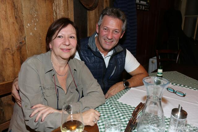 Andrea und Peter Vacha vom Wientalhotel besuchten  zum ersten Mal das kleine Salettl der Vereinsmeierei und waren sehr angetan von der gemütlichen Stimmung.