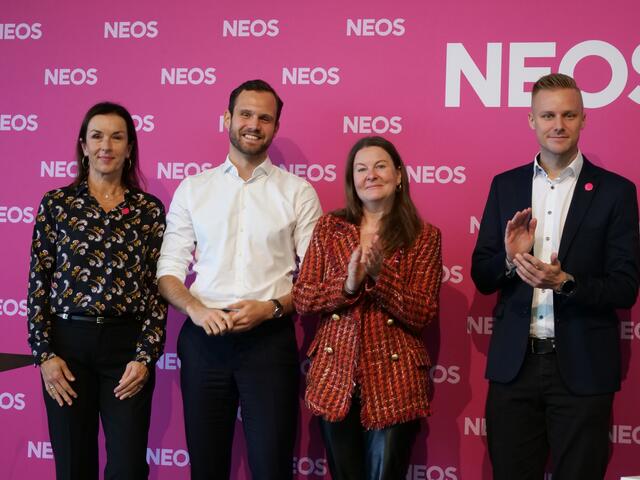 Sabine Huemer, Felix Eypeltauer, Karin Doppelbauer und Pit Freisais.  | Foto: Neos OÖ