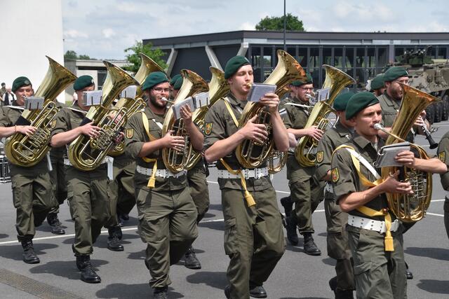 Die Militärmusik Burgenland konzertiert am Freitag, dem 18. November, in Stegersbach zugunsten des Schwarzen Kreuzes. | Foto: Martin Wurglits
