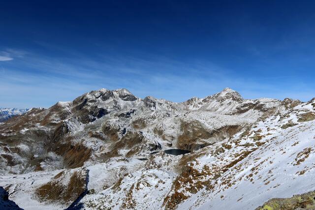 Ausblick von der Alkuser Scharte zum Alkuser See 