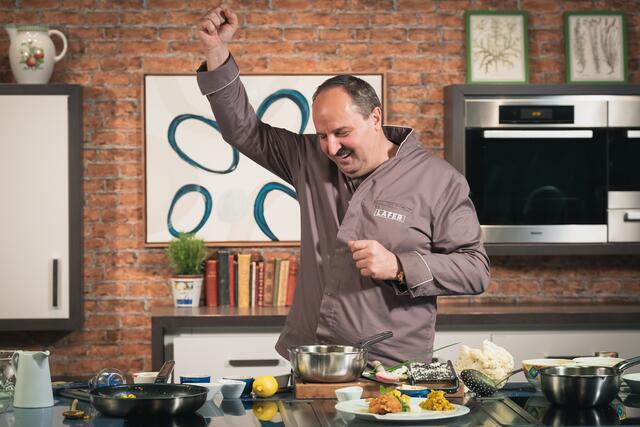 Starkoch Johann Lafer gibt bei 7hauben Kochkurse für Anfänger und Fortgeschrittene. | Foto: FR Media GmbH
