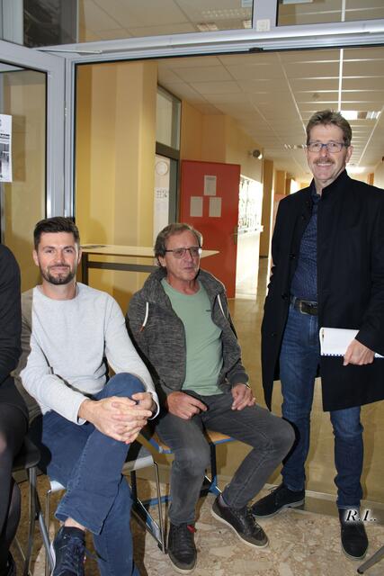 Teile der Lehrerschaft waren interessite Zuhörer ihres ehemaligen Maturanten.
