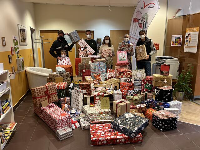 Viele Geschenke sind zusammengekommen...sehr schön! | Foto: Mödlinger Christkinderl