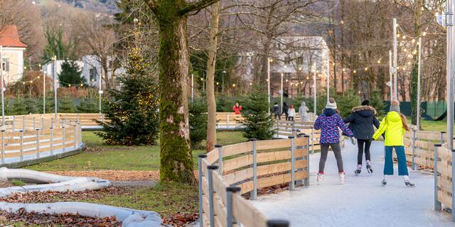 Wintersport Salzburg: Eislaufen beim \
