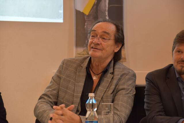 Musikproduzent Christian Kolonovits wird die Musik für die Passion im Jahr 2025 komponieren.  | Foto: Barbara Fluckinger