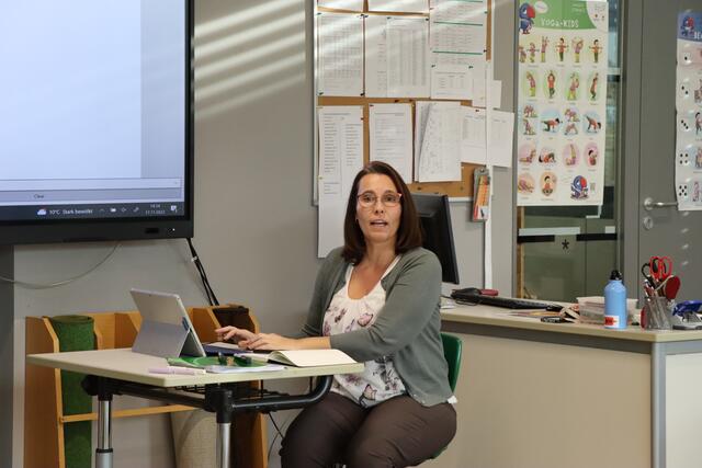 Lehrerin Petra Primus schrieb ihre Masterarbeit zur Verwundung des "Smart Pens" im Volksschulunterricht. Der Wunderstift soll die Schreibfertigkeiten von SchülerInnen unterstützen.