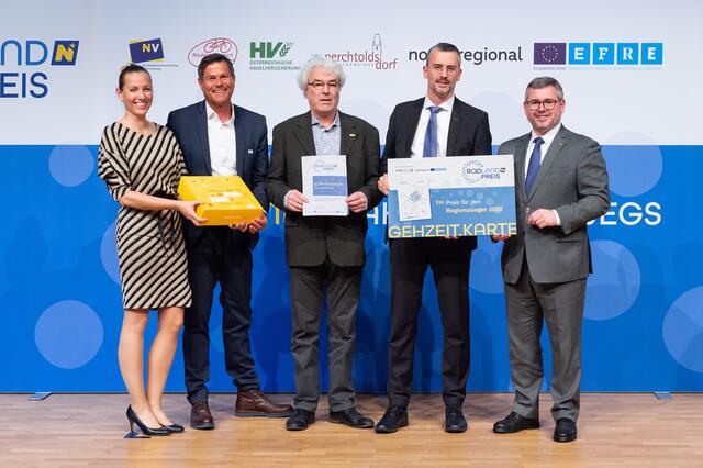 S. Hauptmann (GF Radland NÖ), W. Kirchler (GF NÖ.Regional) GR M. Finkentey, Vizebgm R. Honeder,  LR L. Schleritzko | Foto: Michael Kofler