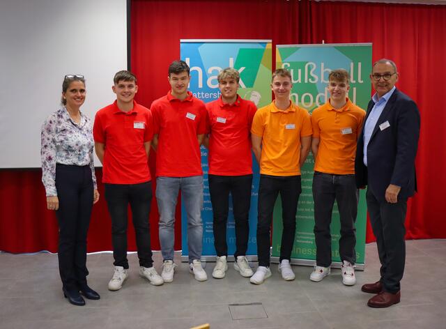 Hier findet ihr alle Bilder vom Infotag der HAK Mattersburg  | Foto: Alejandra Ortiz