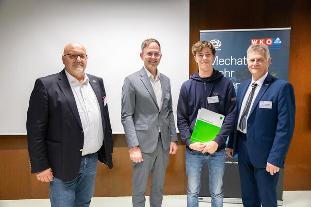 Angetreten war auch Johannes Bauer (2.v.r.) | Foto: Rudolf Laresser