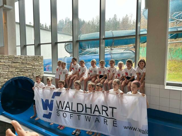 Die Jüngsten Schwimmerinnen und Schwimmer des TWV Telfs zeigten im Alpenbad Leutasch ihr Können. | Foto: TWV Telfs