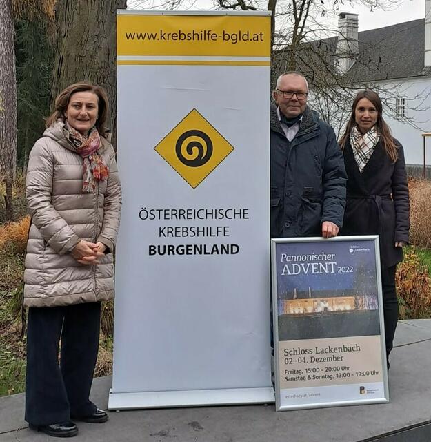 Andrea Konrath (Geschäftsführerin Krebshilfe Burgenland), Helmut Wimmer und Obfrau des Verschönerungsvereins Lackenbach, Anna Kölly | Foto: Krebshilfe Burgenland