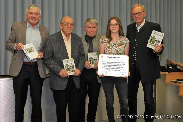 Dr. Ernst Fürst, Robert Klausberger, Dr. Josef Lettner, Lisa Palmetshofer und Alois Diwold | Foto: Peter Langeder