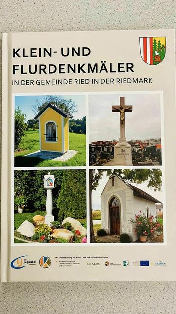 Das neue Buch gibts um 15 Euro im Rieder Marktplatzl | Foto: Manfred Hinterdorfer, Leadermanagement