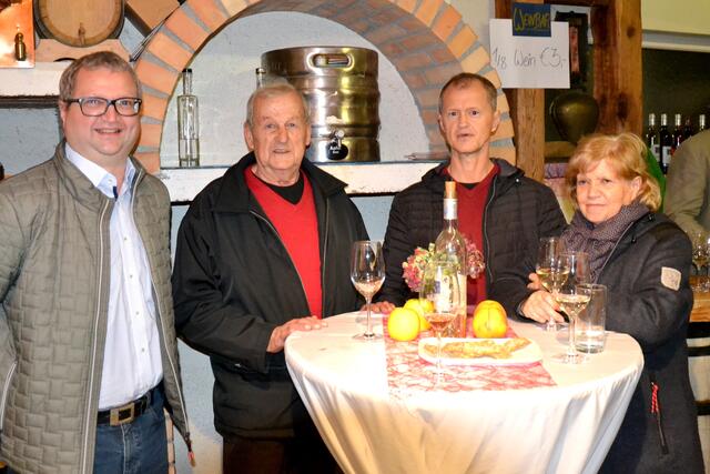 Buschenschank Dokter: Brot &amp; Wein luden ein - Voitsberg